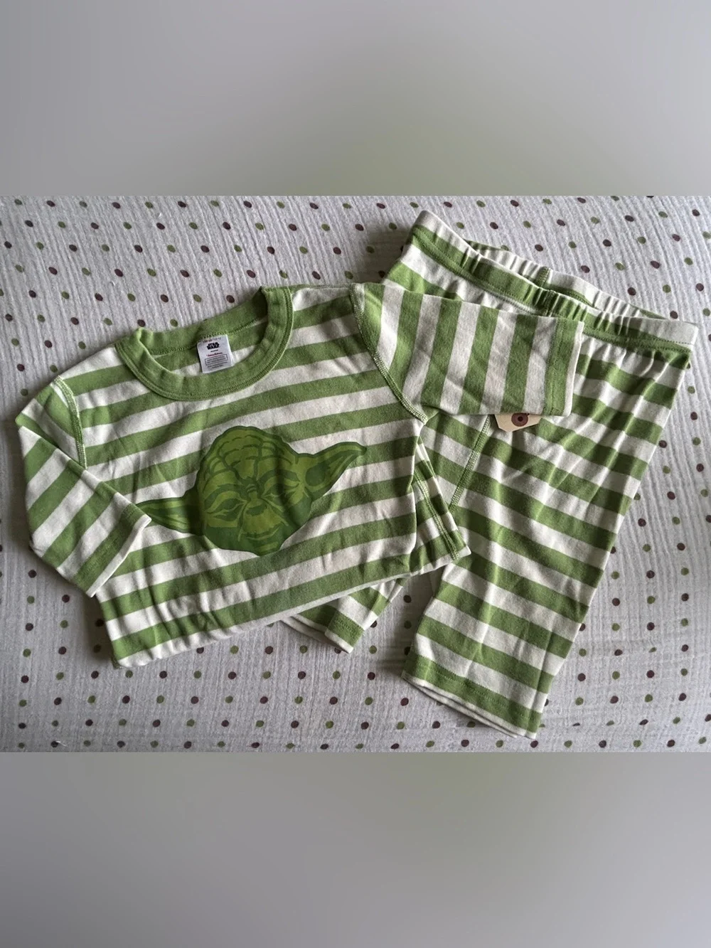 Hanna Andersson Green and White Striped Kids Short Pajama Set with Yoda Graphic